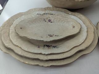 VAJILLA DE LOZA ANTIGUA