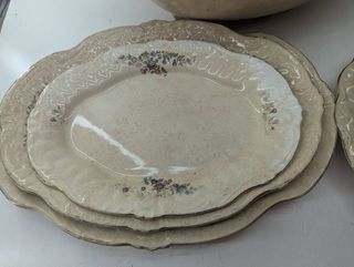 VAJILLA DE LOZA ANTIGUA