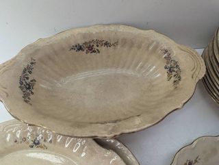 VAJILLA DE LOZA ANTIGUA