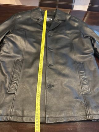 Chaqueta de cuero negra