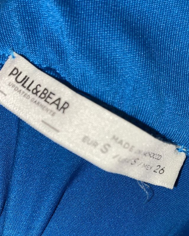 Vestido azul fruncido ajustado