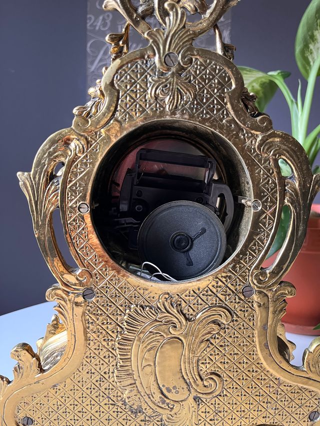 Reloj de sobremesa antiguo bronce macizo