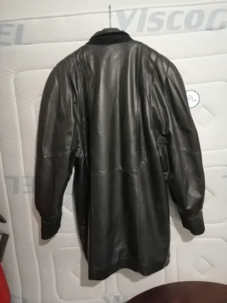 Chaqueta de cuero negra