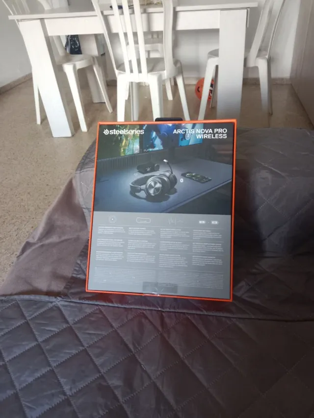 SteelSeries Arctis Nova Pro Wireless Auriculares