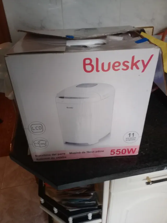 Panificadora Bluesky 550W