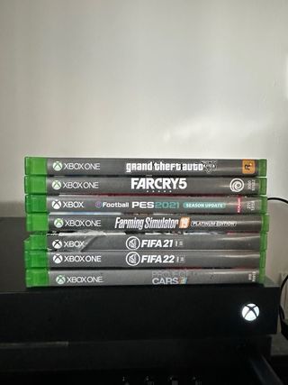 Xbox One X 1TB + Volante Thrustmaster Ferrari