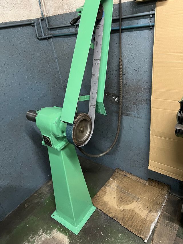 Pulidora de banda industrial