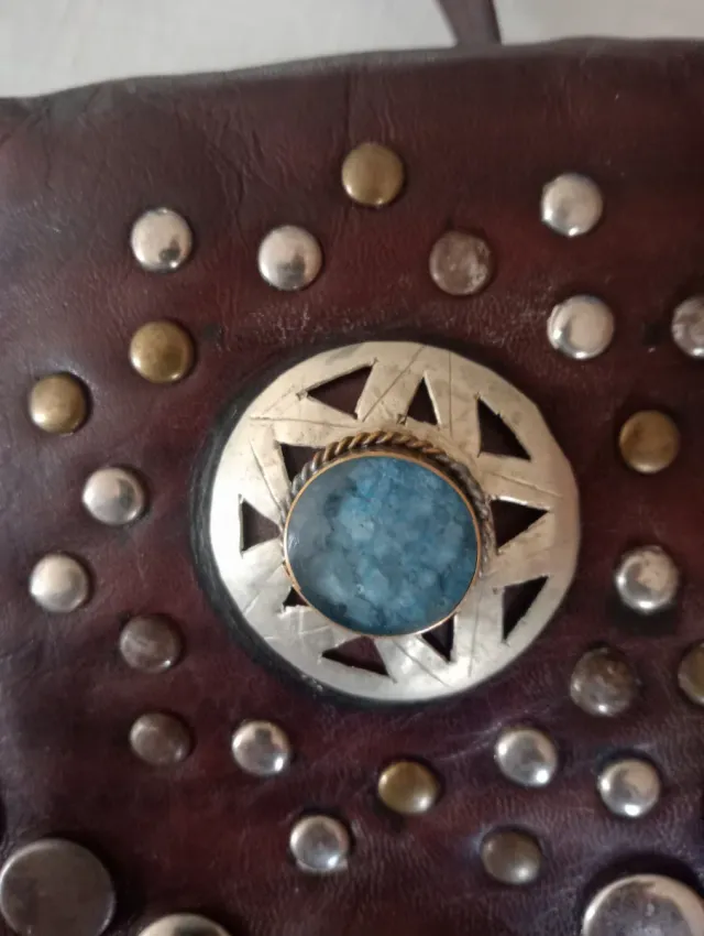 Bolso Piel Marrón con Tachuelas