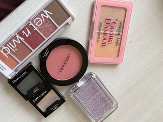 Kit Maquillaje Wet n Wild, Vivienne Sabo, NYX