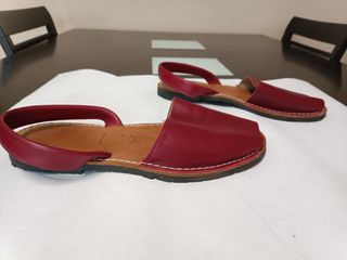 SANDALIAS MENORQUINAS ROJAS