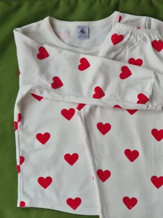 Pijama Petit Bateau Corazones 5 años