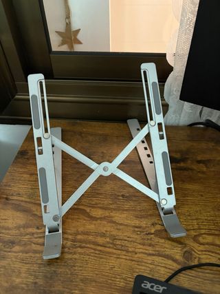 Soporte plegable metálico para portátil