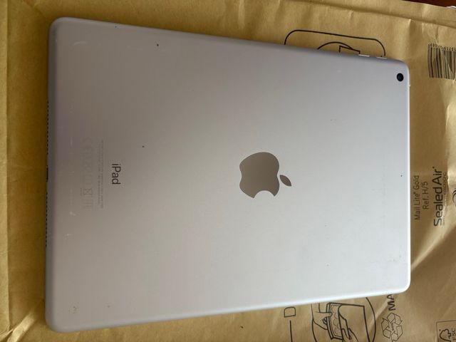 iPad 5ª Generación Plata 32Gb