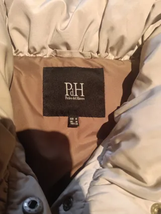 Chaquetón PH beige con cinturón y pelo