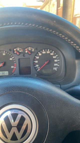 Volkswagen Golf 2004