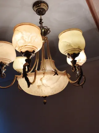 Lámpara de techo antigua de cristal y metal