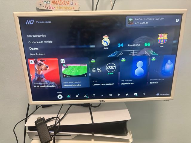 TV TCL 22' con adaptador si se quiere