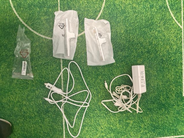 TV TCL 22' con adaptador si se quiere