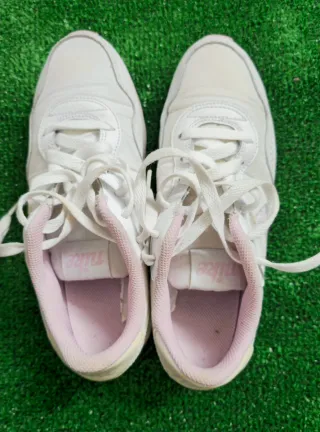 Zapatillas Nike MD Valiant Junior Blancas Rosas