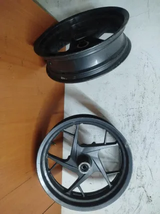 Llanta Xmax 2017-2022