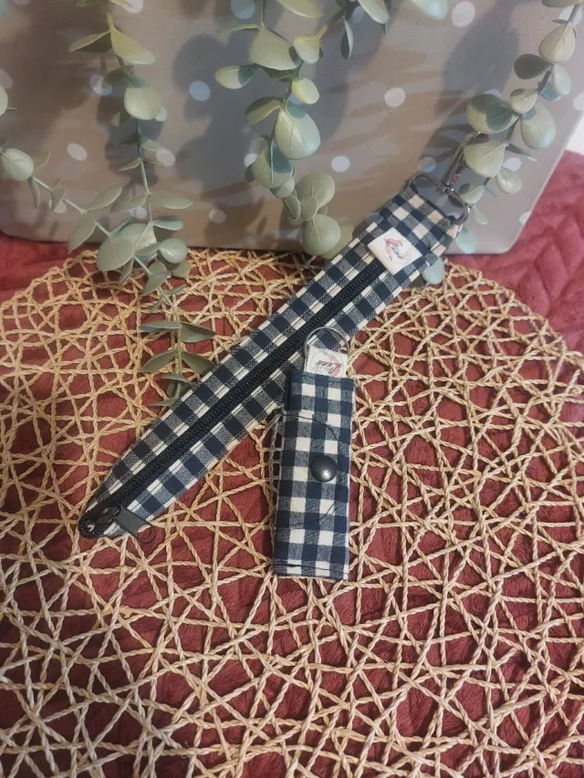 Pack Navidad:  Sujeta Chaqueta y monedero llavero