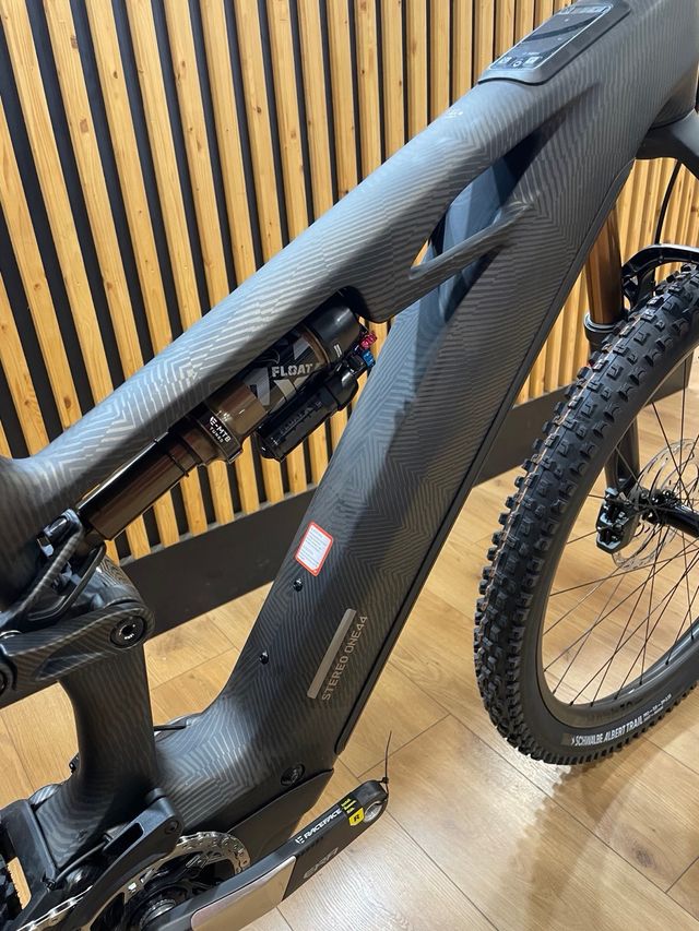 Cube Stereo Hybrid One44 HPC SLT 800 2026