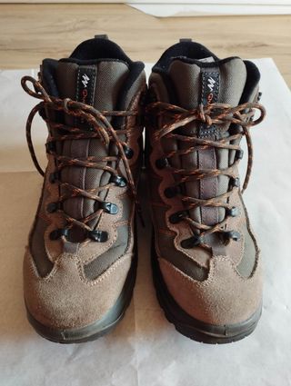 Botas de montaña Quechua unisex Talla 40