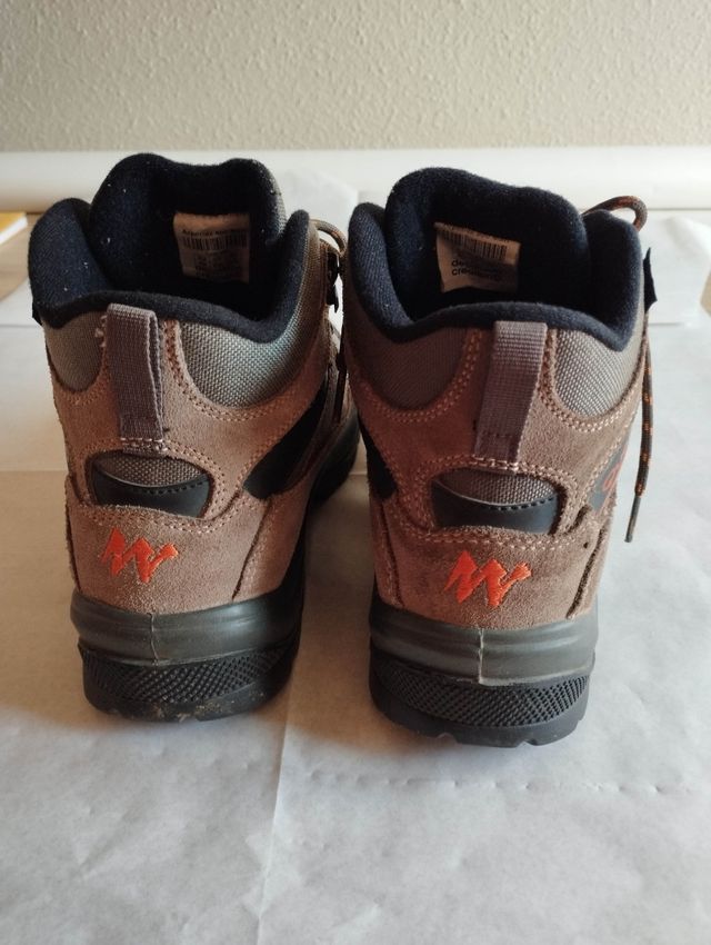 Botas de montaña Quechua unisex Talla 40