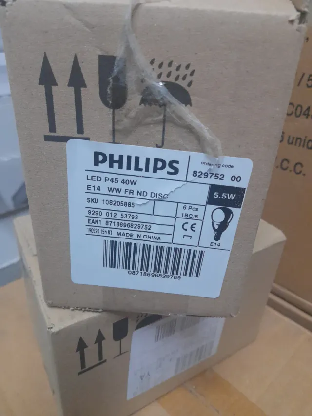 Bombilla LED Philips E14 Esférica 5.5W Caja 6 uds