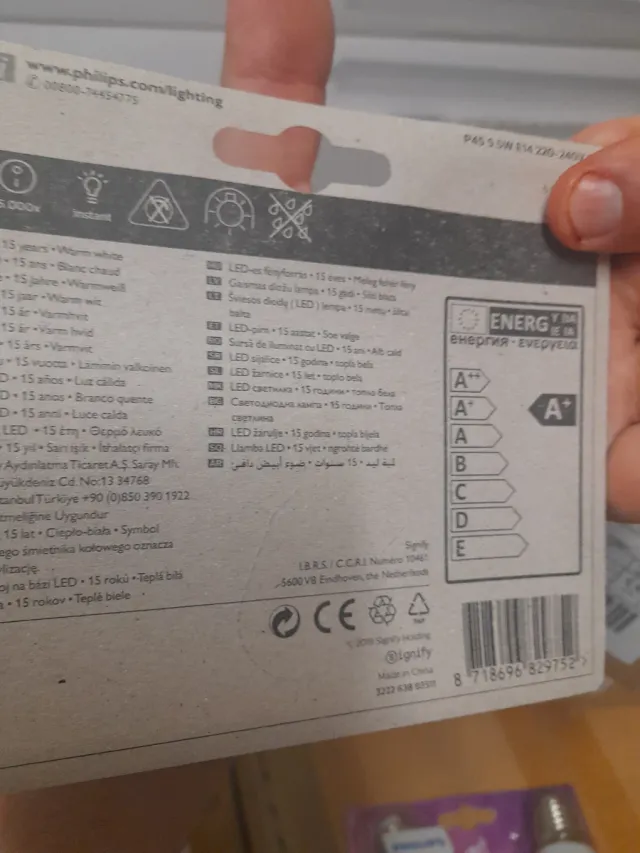 Bombilla LED Philips E14 Esférica 5.5W Caja 6 uds