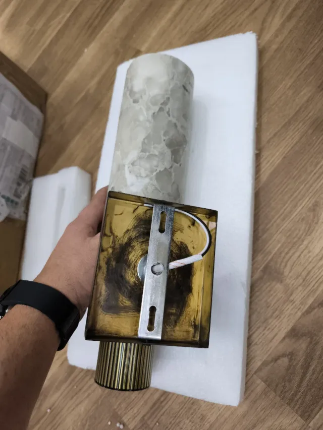 Lámpara de diseño metal y piedra