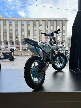 Pit Bike Infantil Kayo | 800W | Buzz Motos
