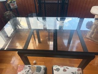 Mesa comedor cristal y 4 sillas