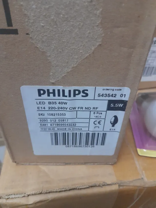 Bombilla LED Philips E14 5.5W Vela Caja 6 uds