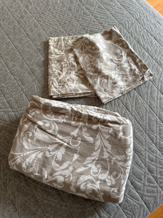 conjunto de funda nórdica y fundas almohada