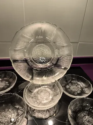 Fuente y 6 boles de cristal