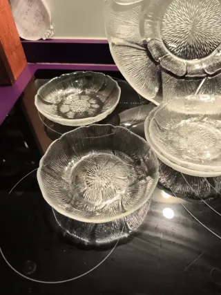 Fuente y 6 boles de cristal