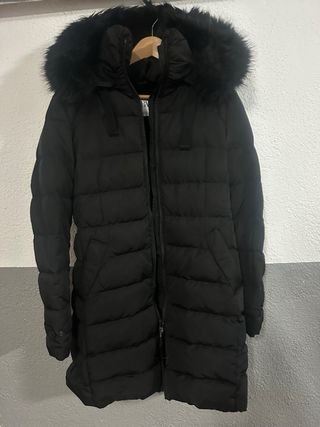 Chaqueta Zara Negra con Capucha y Cinturón