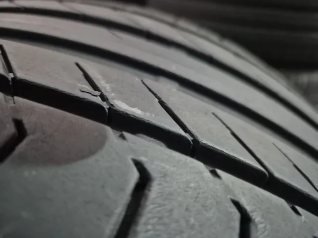 Neumáticos 225/35 R18