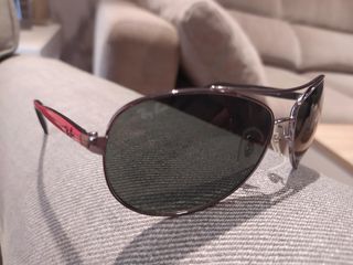 Gafas Ray-Ban Junior RJ9527S con funda.