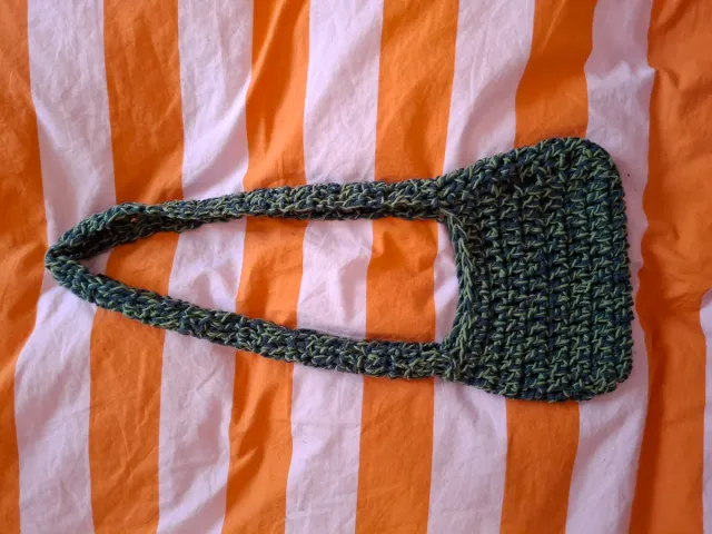 BOLSO DE HOMBRO A CROCHET VERDE
