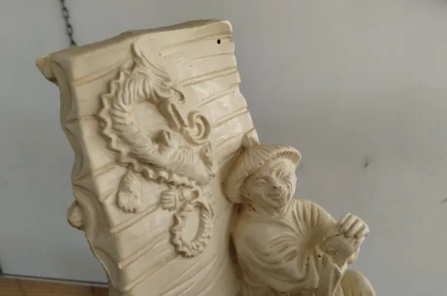 SUJETA LIBROS ASIÁTICO