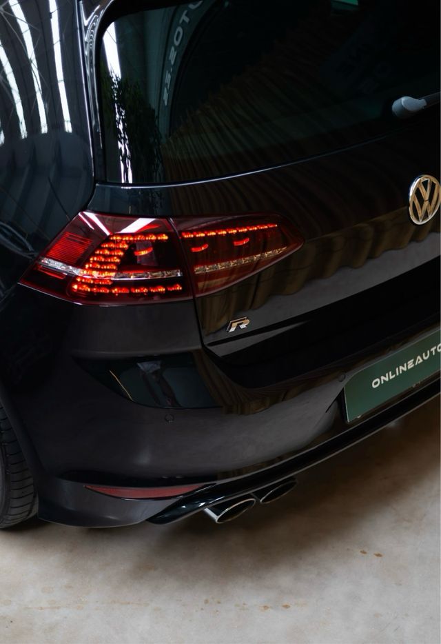 Volkswagen Golf R