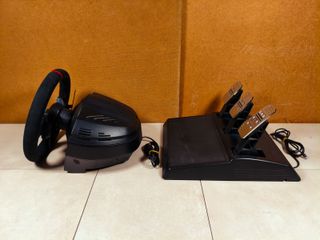 Volante Thrustmaster T300 - Alcantara Edition