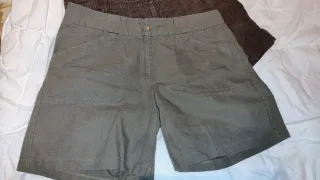 Bermudas mujer marrones y verdes