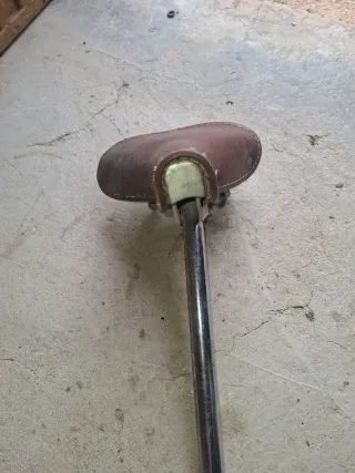 Sillín antiguo bici cuero marrón