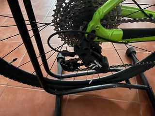 Bicicleta Merida Gravel con manillar de MTB y crtd