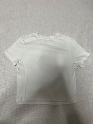 Camiseta corta blanca dragón del Bershka