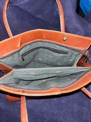 Bolso de piel marrón