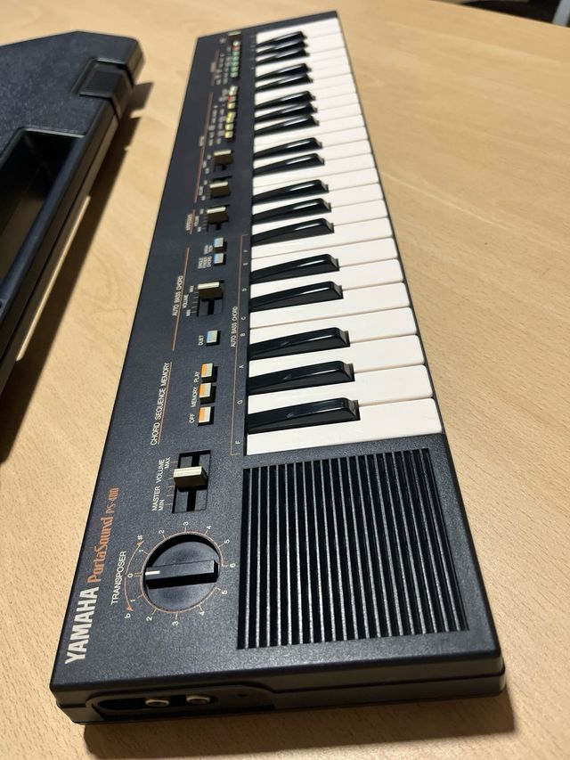 Teclado Yamaha Porta Sound PS-400 Vintage